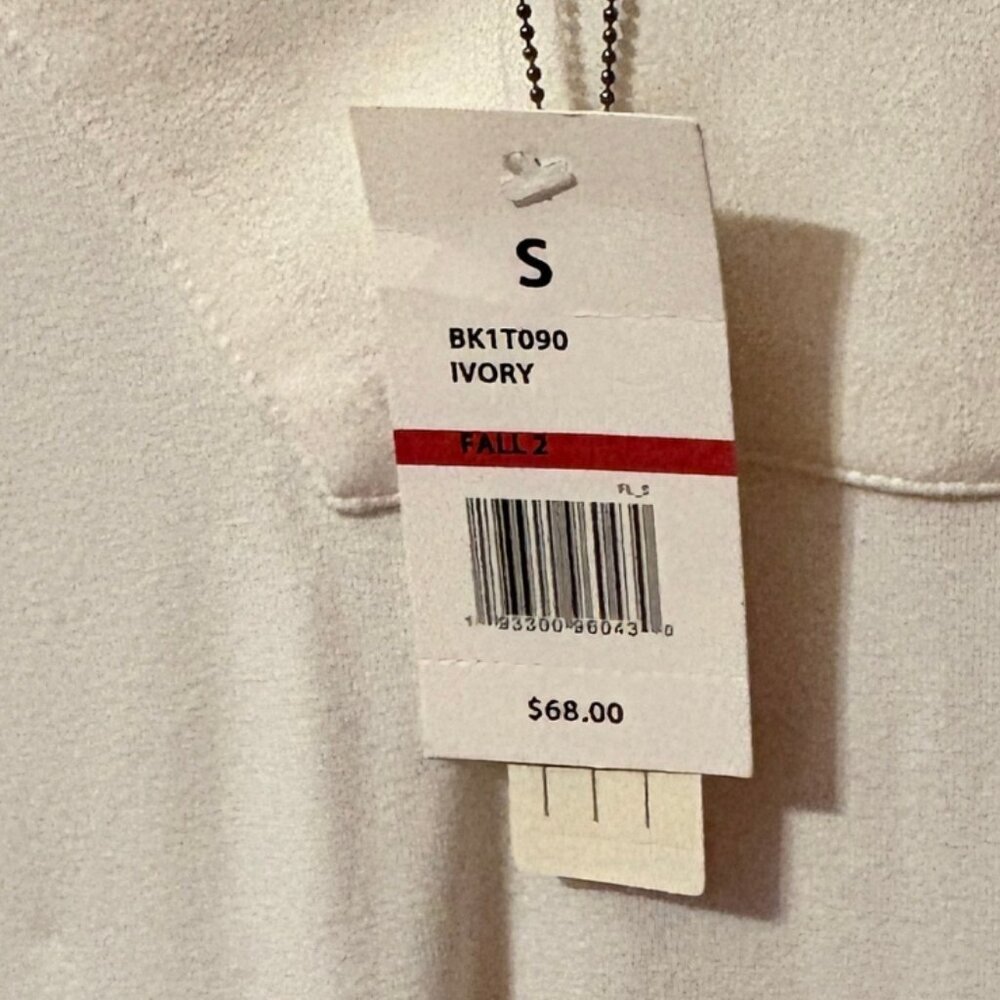 CUPIO Long Sleeve V-neck Asymmetrical Shirt​ - Picture 5 of 6